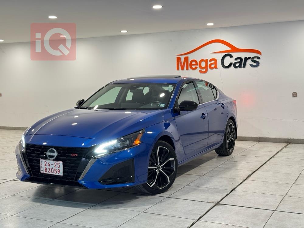 نيسان ألتيما